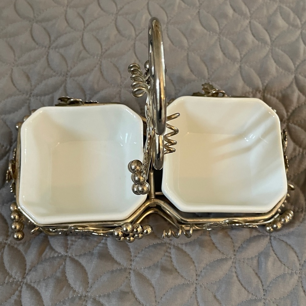Vintage Silver Plated Porcelain Server Grape Motif Holder Studio Silversmiths